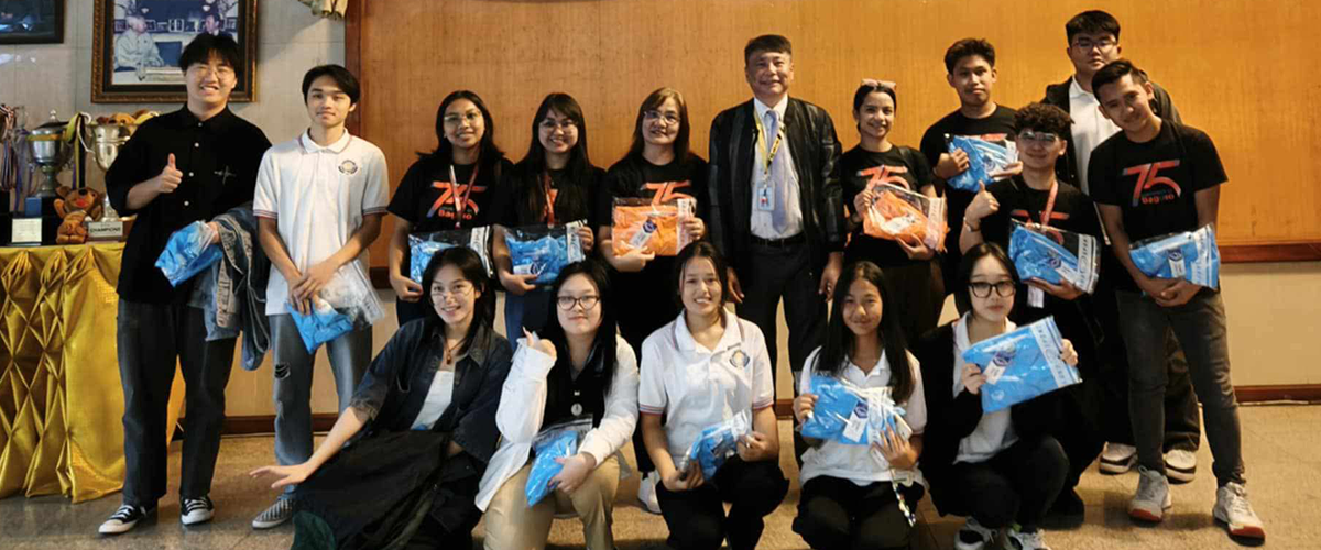 We challenge learners to develop their unique potential in our changing world.